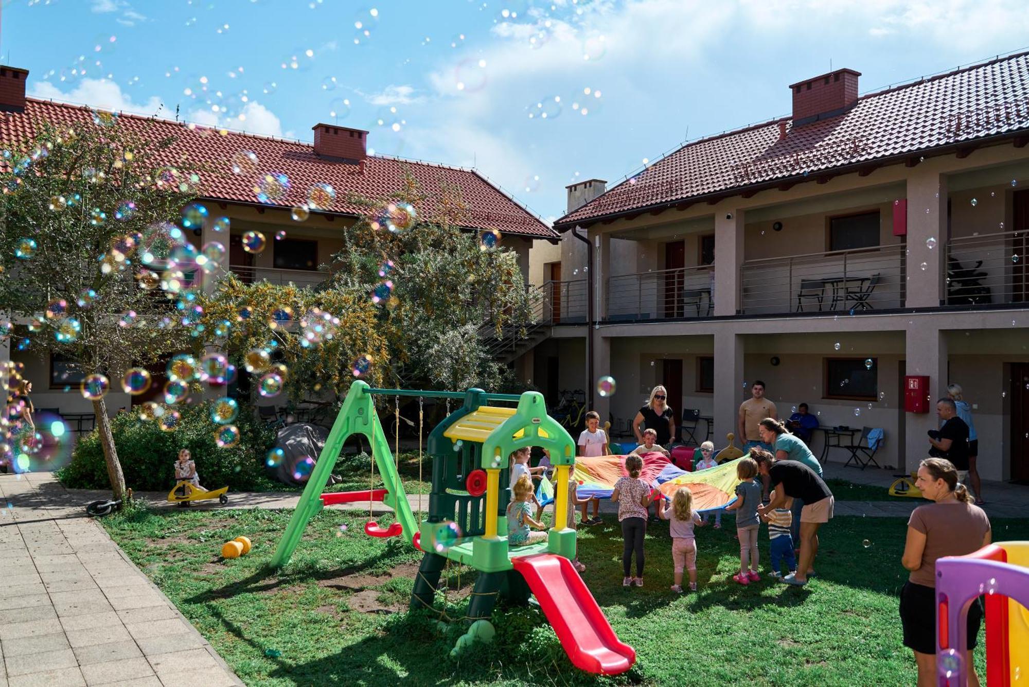 Atrium - Pokoje Studio Krynica Morska Buitenkant foto